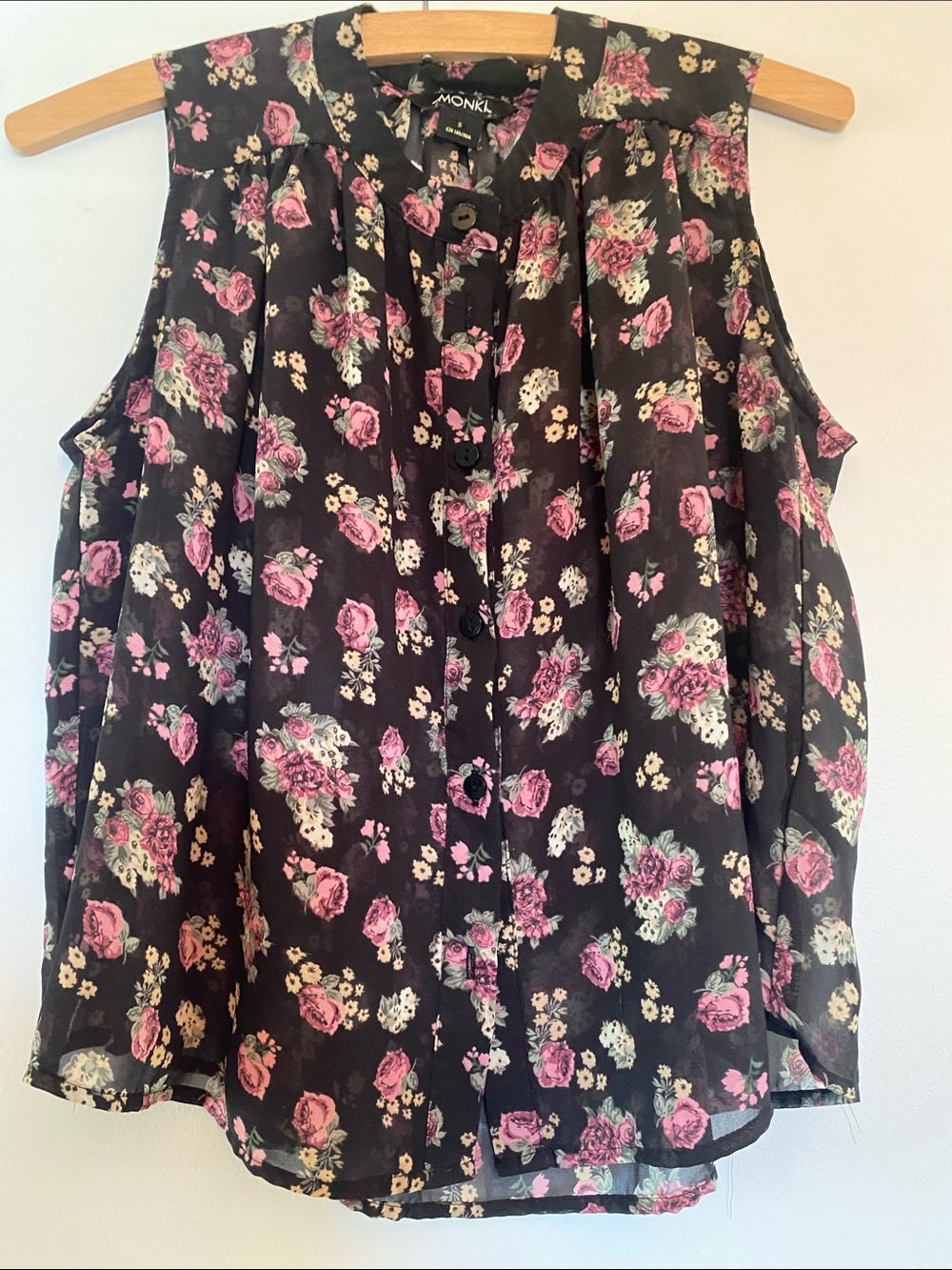 Monki Black Floral Sleeveless Button-Front Blouse with Pink Rose Print